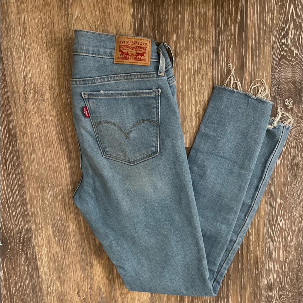 Levi’s 710 Super Skinny Jeans